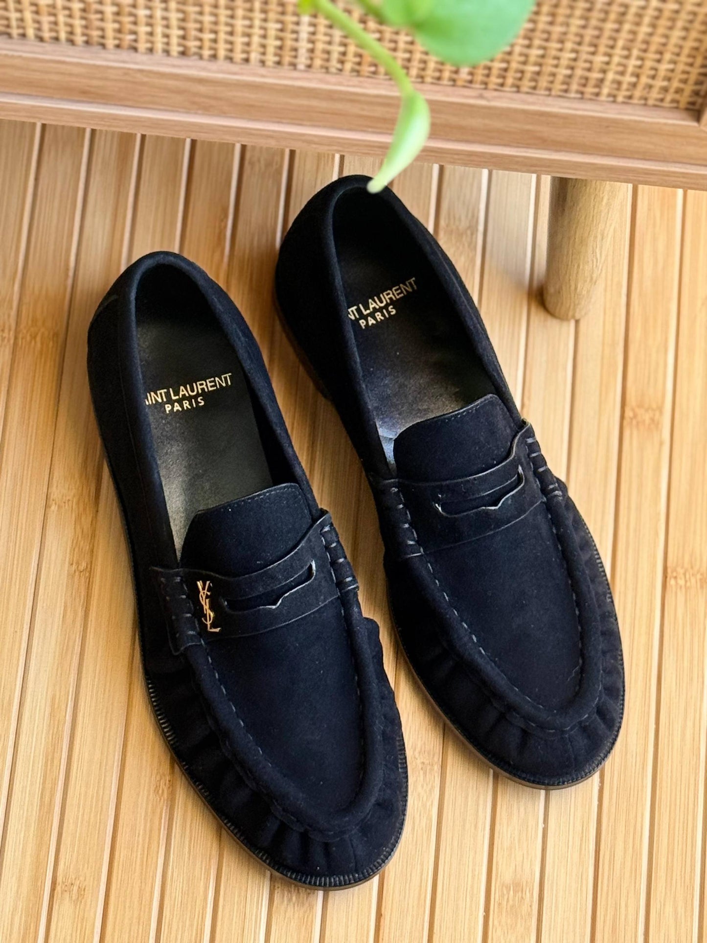 𝗬𝗦𝗟 - 𝗟𝗘 𝗟𝗢𝗔𝗙𝗘𝗥
𝗦𝗶𝘇𝗲: 𝟯𝟲 𝘁𝗼 𝟰𝟭
530 dhs❣️

Zain178
♥️♥️♥️