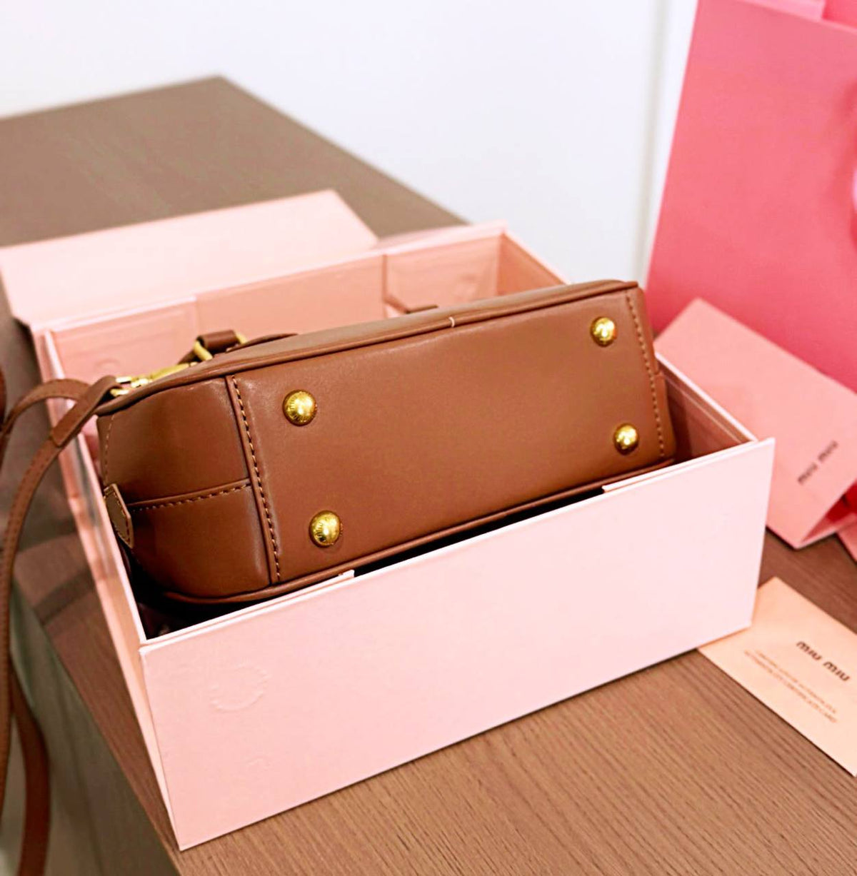 MIU MIU 

NEW CAME 
HIGH QUALITY 
WITH BOX 

120 dhs🇦🇪🇦🇪

Zain295
♥️♥️♥️