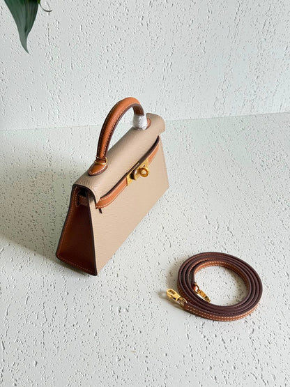 Hermes mini Kelly
*Size: mini 20cm*
*Super high quality👌🏼🪡🧶*
For Price 👇 WhatsApp✅
0568585901 
0507557372
0552275751 Owner Zain 👌

Zain235
♥️♥️♥️