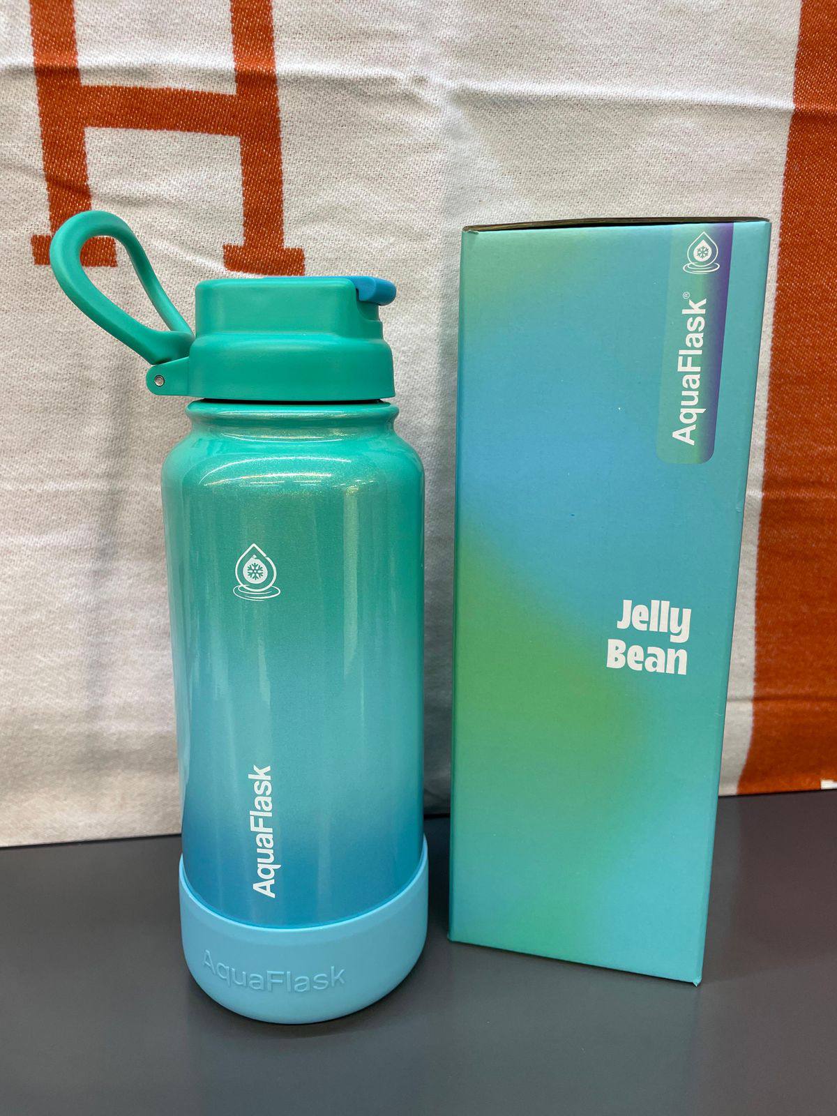 AQUA FLASK bottle 
STANLESS STEEL 
32 oz 945 ml 
65 dhs❣️

Zain88
♥️♥️♥️