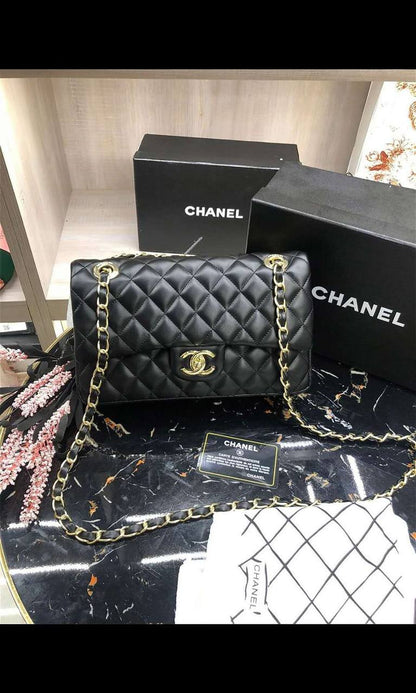 Chanel 
Good Quality 

With Box 
🎁🎁🎁

110 dhs🇦🇪

Zain250
♥️♥️♥️
