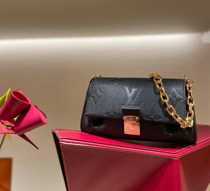 LV
Master Bags +++
For Price 👇 WTSP Text Zain 0568585901

Zain142
♥️♥️♥️