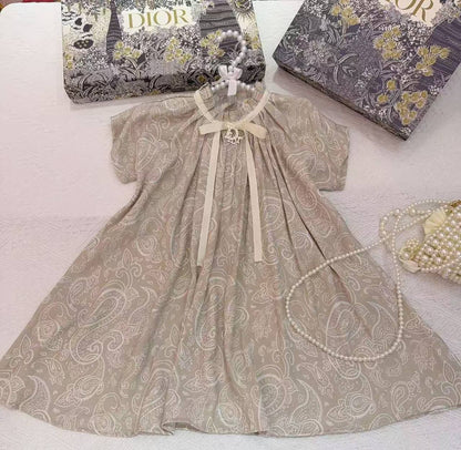 Dior
2-12y 
170 dhs🇦🇪

Zain151
♥️♥️♥️