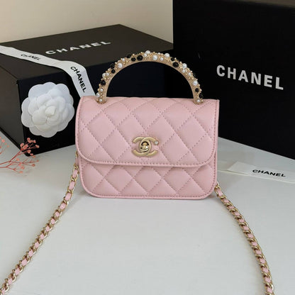 Chanel 
Master
220 dhs✅

Zain134
♥️♥️♥️