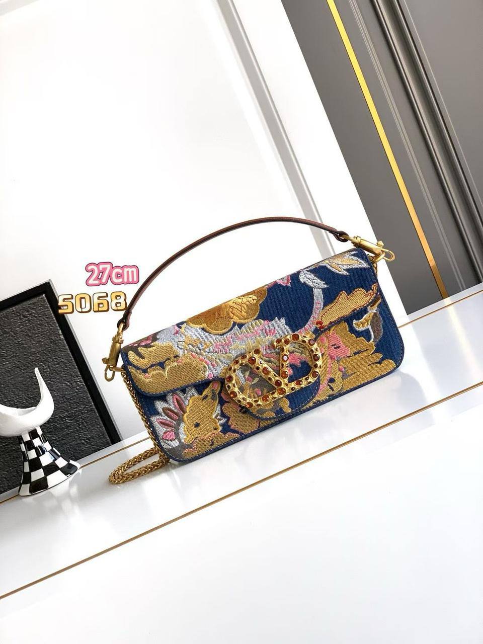 Valentino 
Master ++
270 dhs🪙🌨️

Zain153
♥️♥️♥️