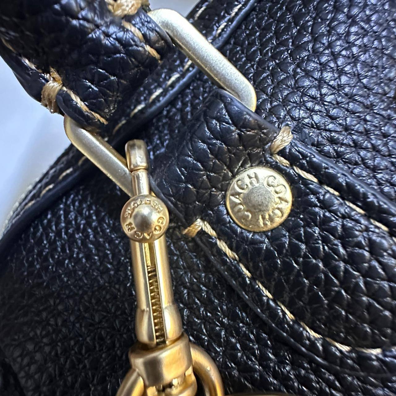 COACH 
COPY ONE 
WITH BOX 
120 dhs💓
20 c m

Zain17
♥️♥️♥️