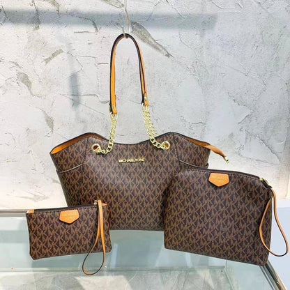 MK Tote
Size : 45 ~ 38 * 27 cm
80 dhs🪙💕

Zain115
♥️♥️♥️