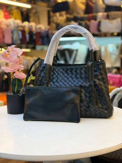 Bottega
100 dhs✅

Zain299
♥️♥️♥️