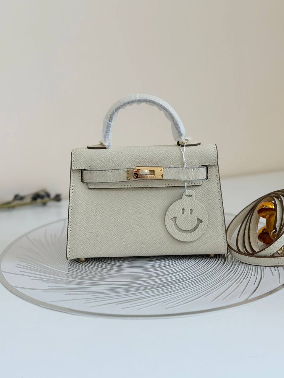 Hermes
Master 💓💓
260 dhs✅

Zain134
♥️♥️♥️