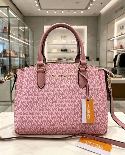 MK
110 dhs🇦🇪🇦🇪
Size:30*11*23

Zain07
♥️♥️♥️