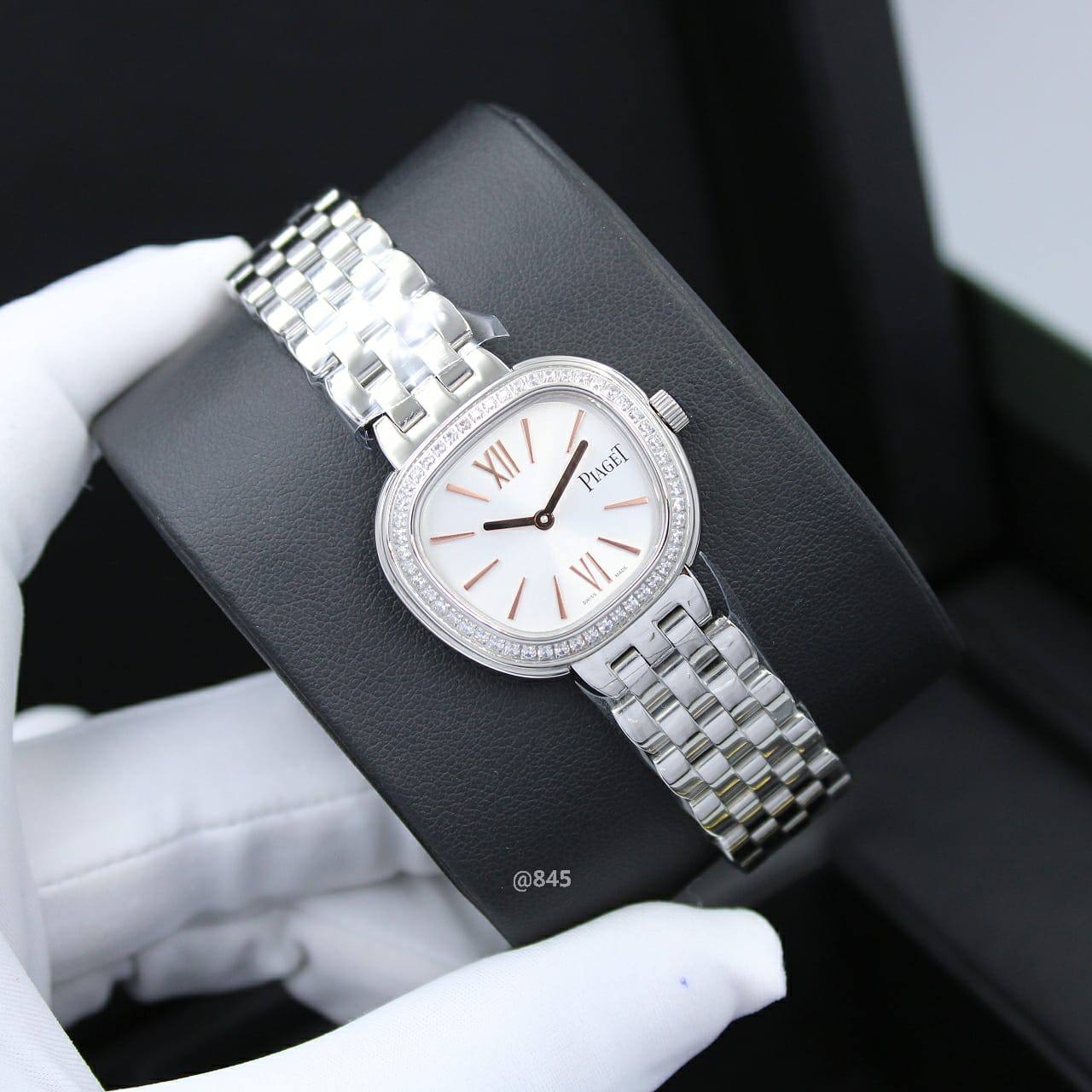 PIAGET FOR WOMEN BATTERY 28MM

270 dhs✅

Zain58
♥️♥️♥️