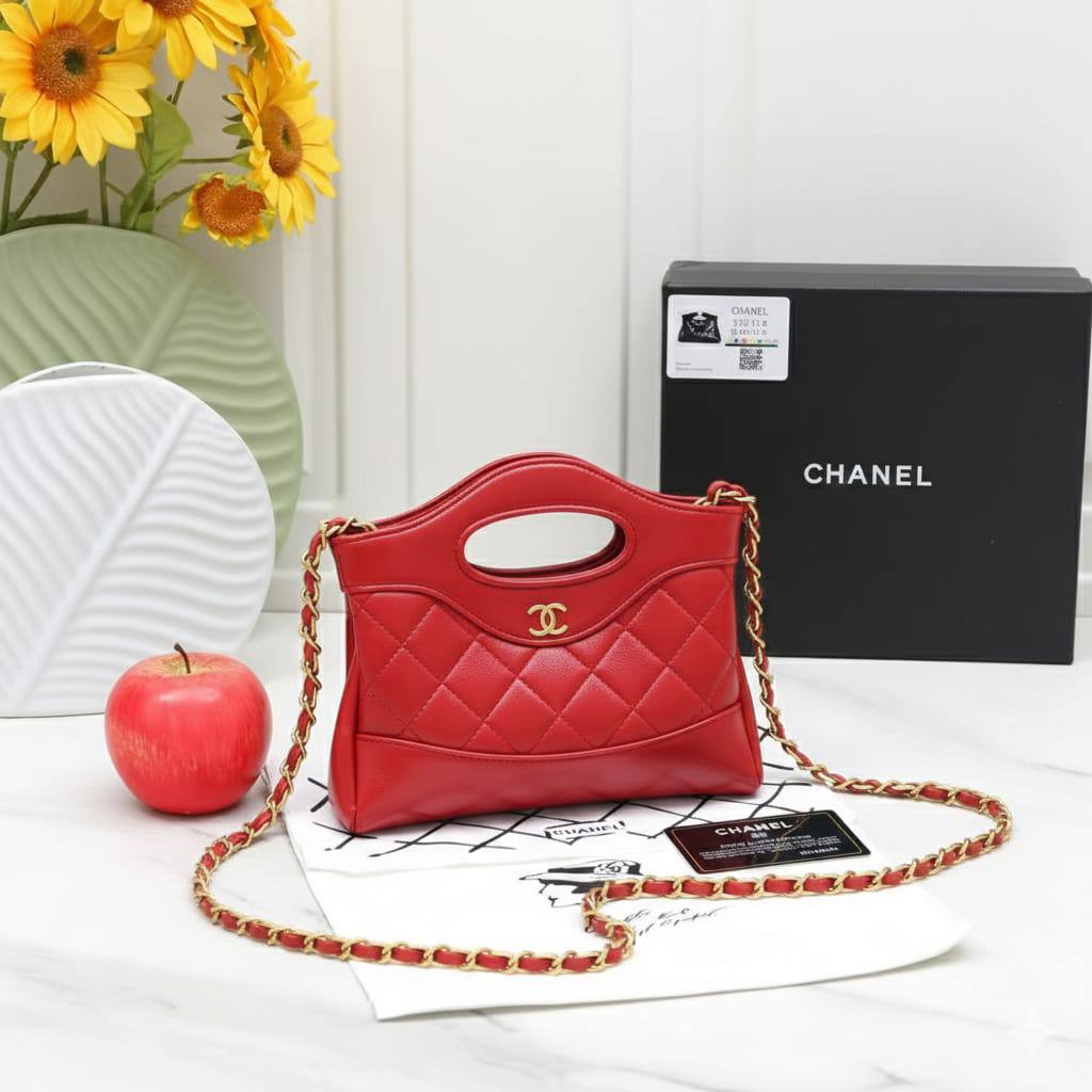 CHANEL 31 ɴᴀɴᴏ
ᴍɪɴɪ sʜᴏᴘᴘɪɴɢ ʙᴀɢ
ǫᴜɪʟᴛᴇᴅ ʟᴇᴀᴛʜᴇʀ
ɢᴏʟᴅ ʜᴀʀᴡᴀʀᴇ
sɪᴢᴇ : 20 cm

ᴡɪᴛʜ BOX
🎁🎁🎁

90 dhs🪙🌺

Zain31
♥️♥️♥️