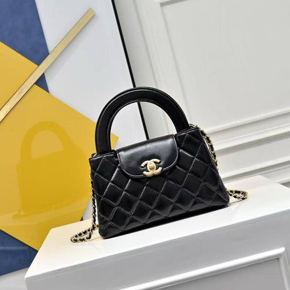 Chanel Master

New arrival 
master quality

420 dhs🪙💕

Zain228
♥️♥️♥️