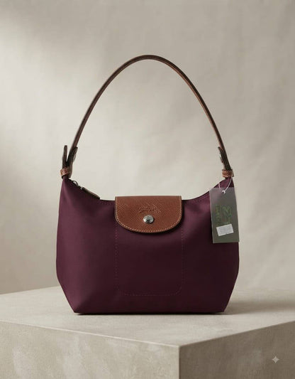 NEW CAME 
LONG CHAMP BAG
GOOD QUALITY 
55 dhs🇦🇪🇦🇪

Zain40
♥️♥️♥️