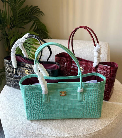 💚🌼 CHANEL 🤍
       
 🩵🤍 32 cm 🩷💛
For Price 👇 WhatsApp✅
0568585901 
0507557372
0552275751 Owner Zain 👌

Zain146
♥️♥️♥️