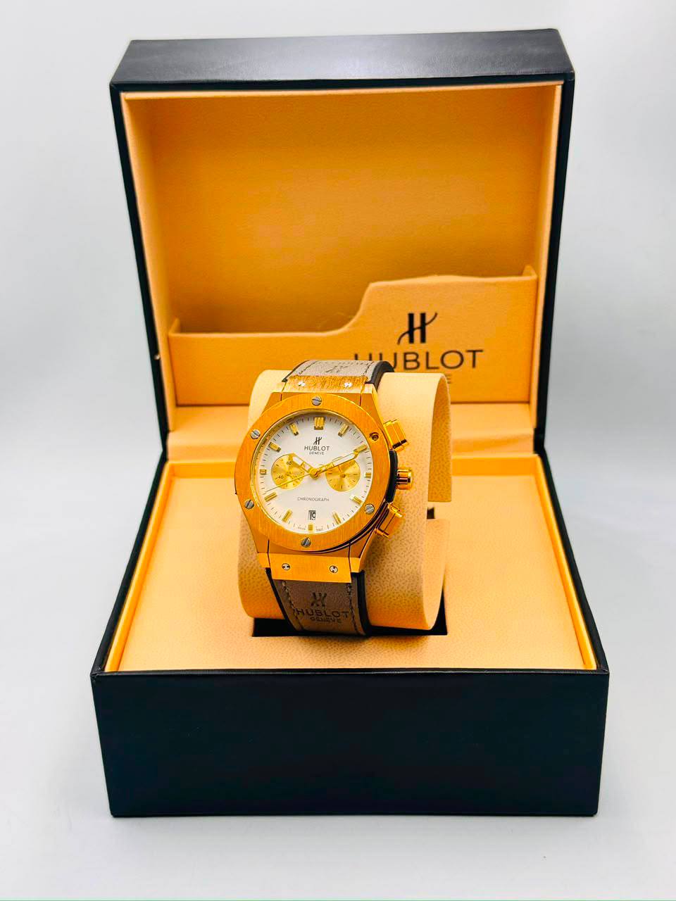 Hublot men
*New Arrival*🔥
85 dhs🇦🇪🇦🇪

Zain08
♥️♥️♥️