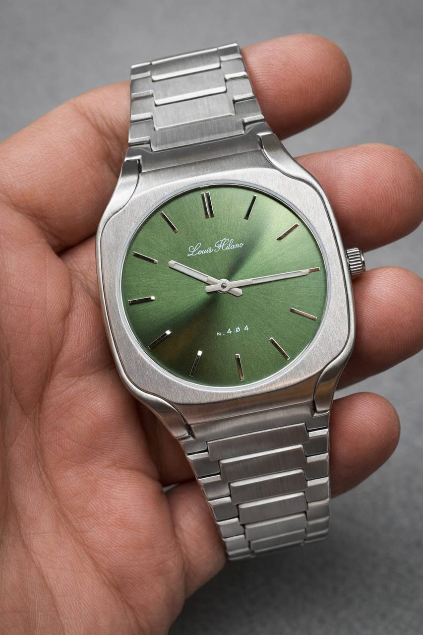 Louis Hilano watch for men good 
quality 
260 dhs✅

Zain59
♥️♥️♥️