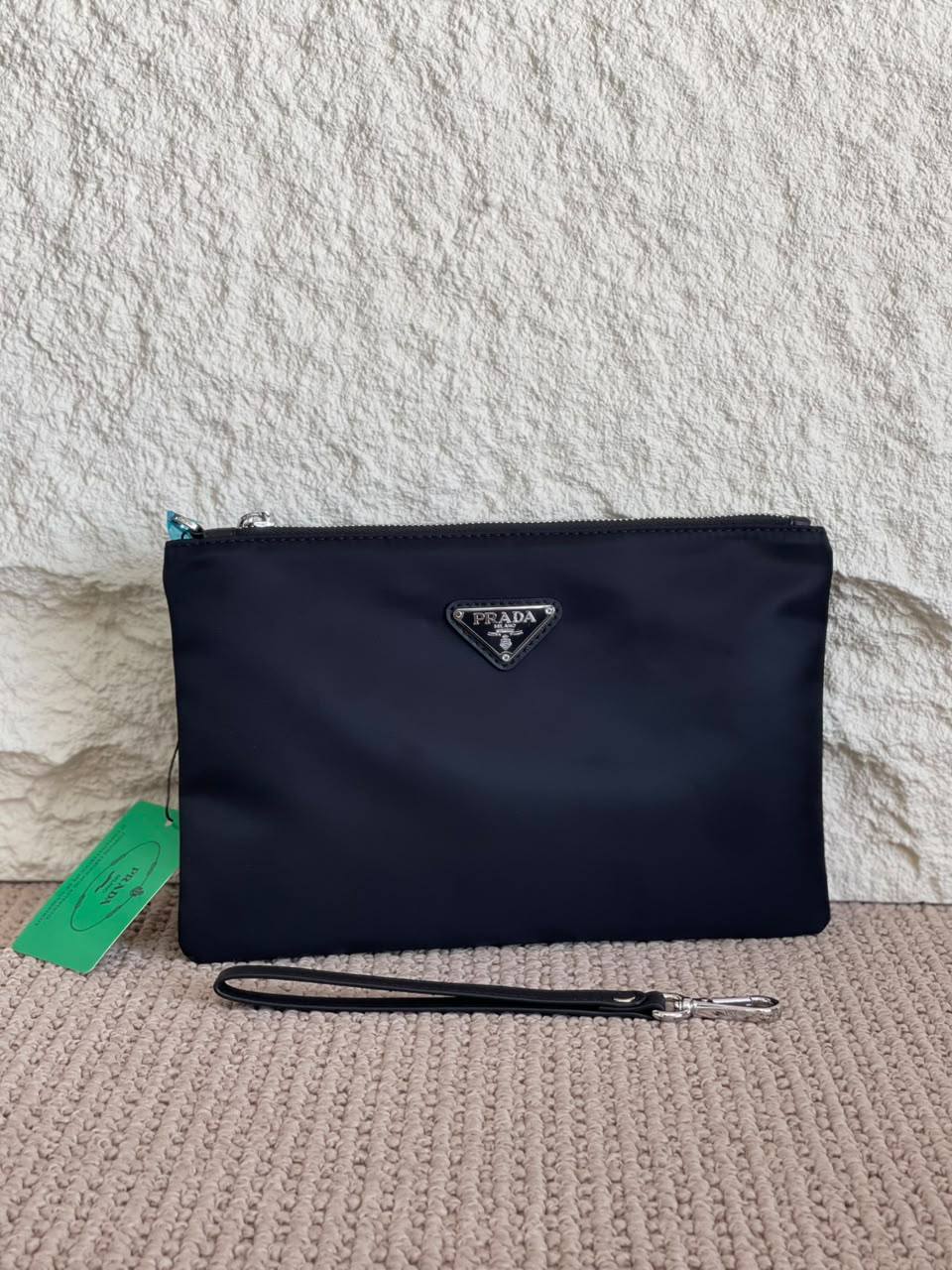 PRADA
Master Quality
350 dhs🇦🇪🇦🇪🇦🇪

Zain179
♥️♥️♥️