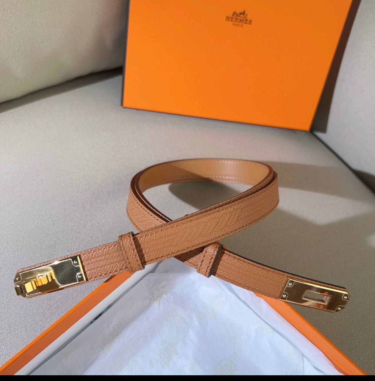 Hermes
💞*available again*💞
280 dhs🪙🌺

Zain164
♥️♥️♥️