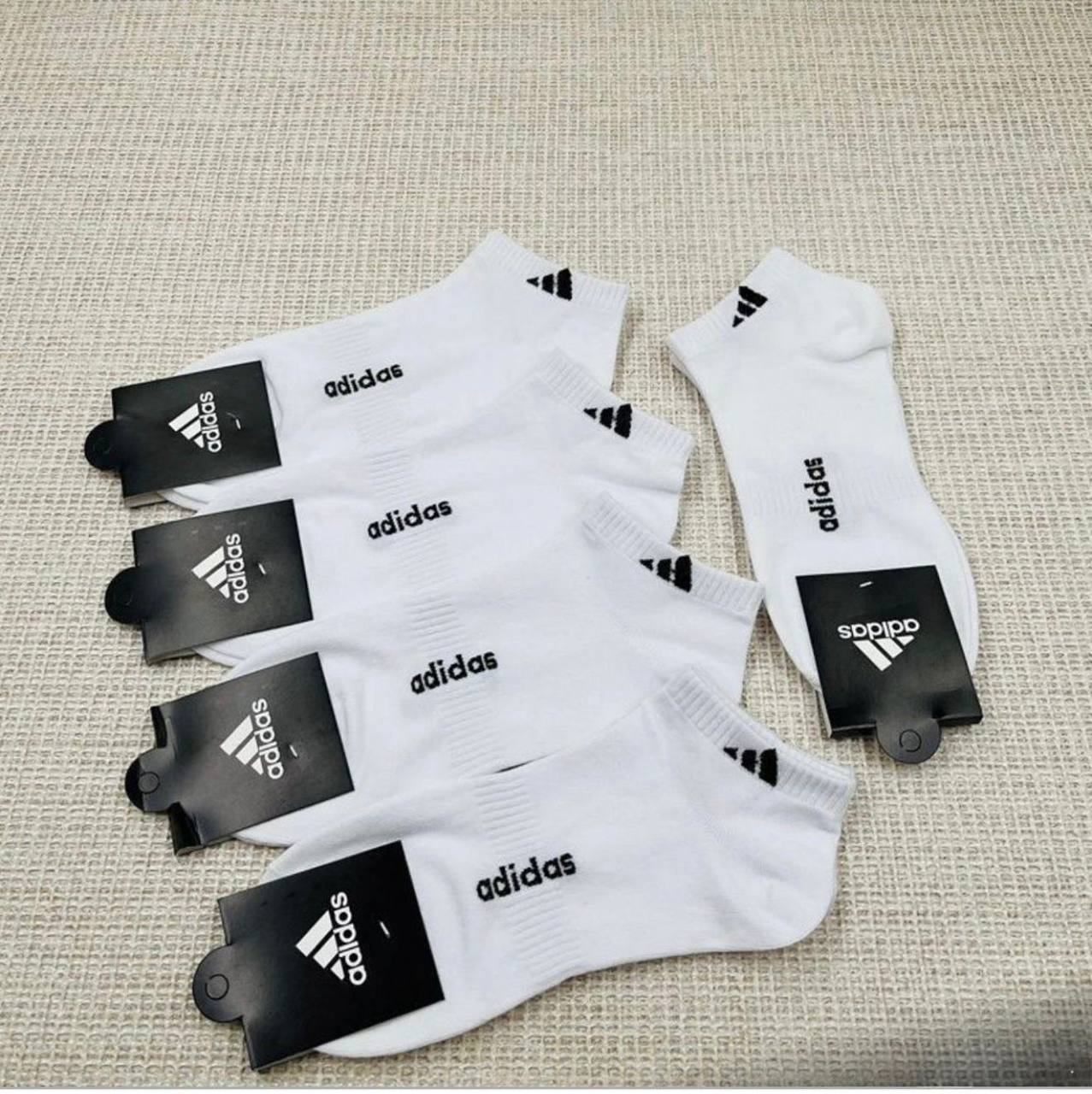 Socks
One packet
35 dhs✅

Zain93
♥️♥️♥️