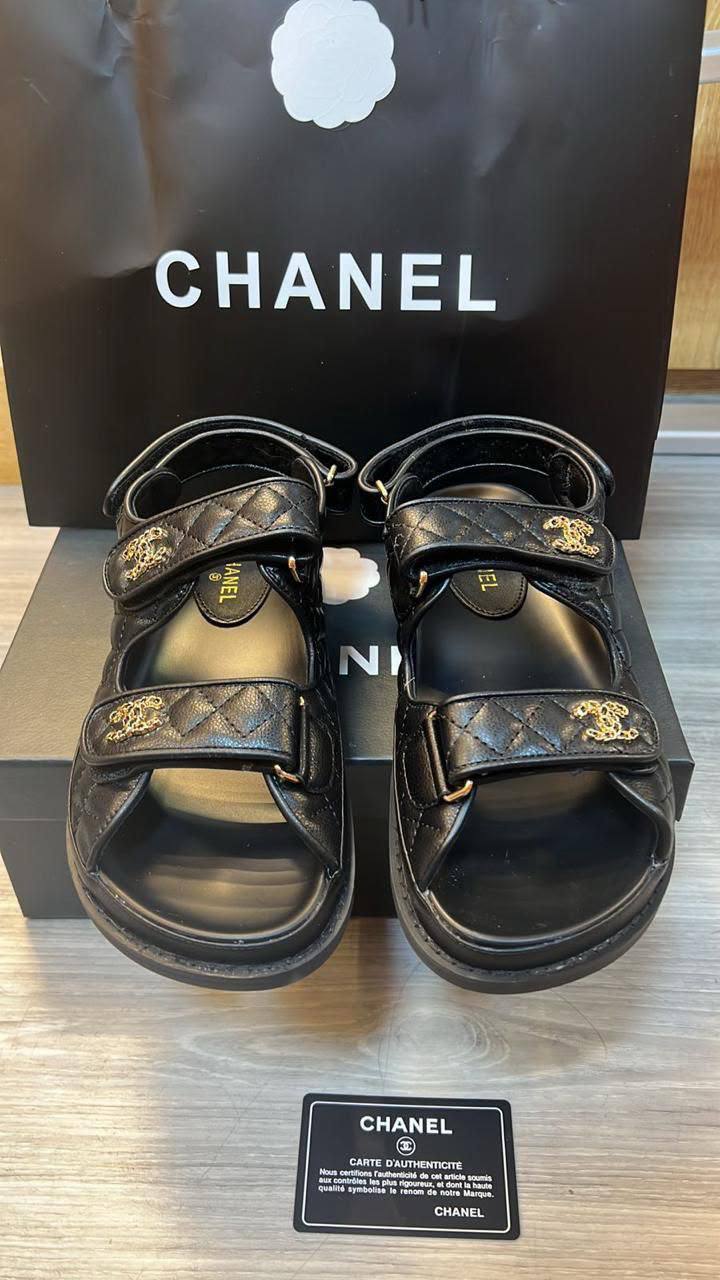 Chanel 

Slipper, New Arrived 

Size 36 To 41
120 dhs🇦🇪🇦🇪

Zain16
Zain120
♥️♥️♥️