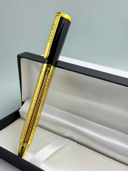 Pen
55 dhs🇦🇪🇦🇪

Zain182
♥️♥️♥️