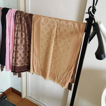 Cotton scarf 

55 dhs❣️

Add Box 🎁
15 DHS❣️

Zain93
♥️♥️♥️