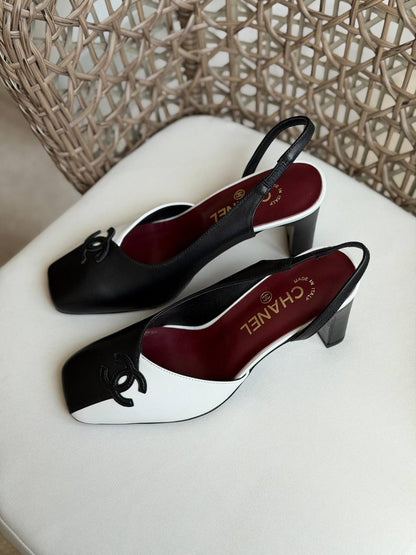 CHANEL 
Size: 36 to 41
Super master quality 
450 dhs✅

Zain198
♥️♥️♥️