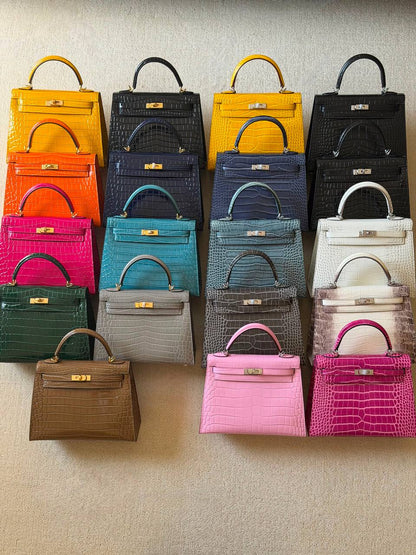 Hermes
kelly croc 25cm💥Master quality ✅with box📦
650 dhs✅

Zain52
♥️♥️♥️