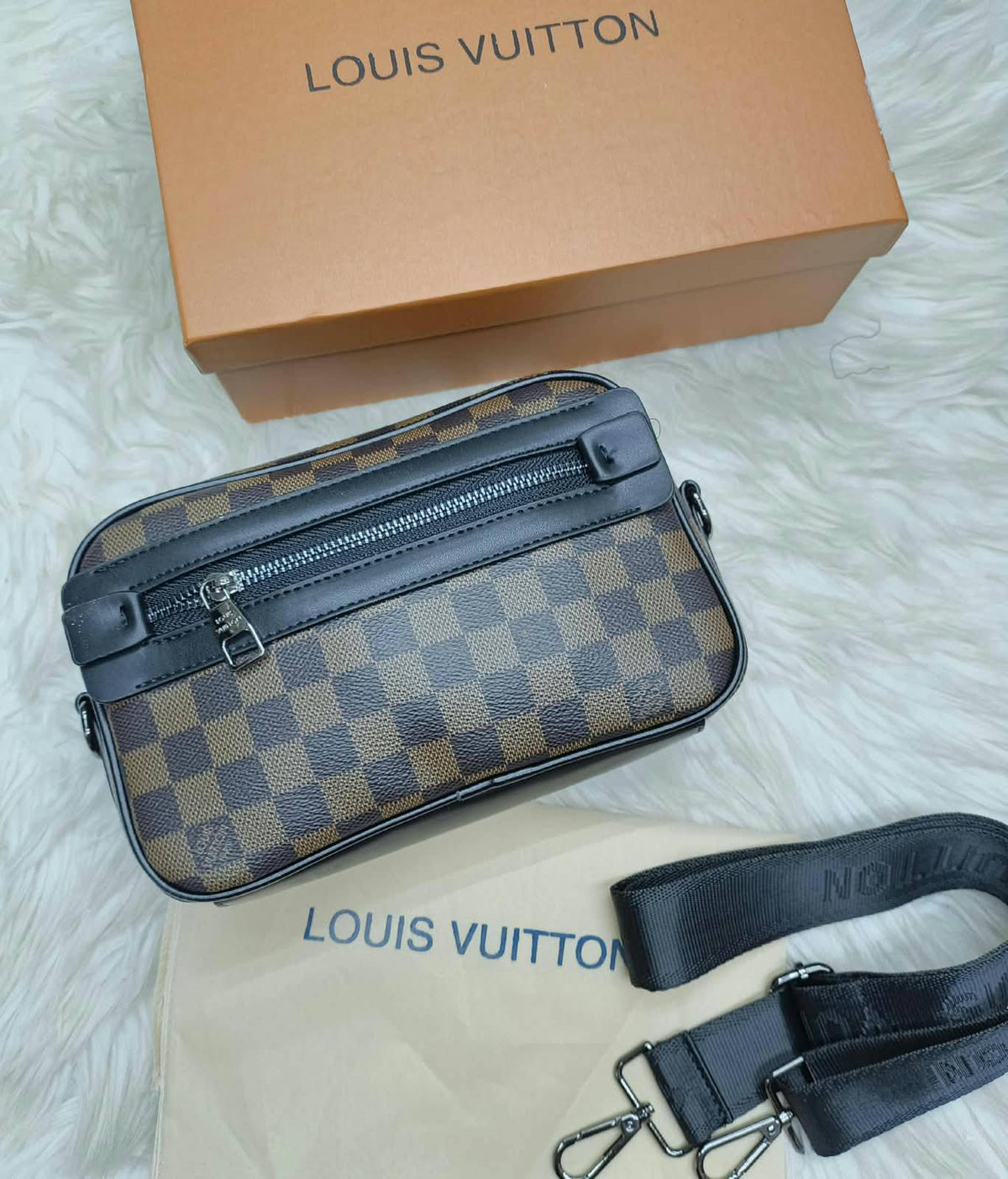Men bags

Dior
Lv

AVAILABLE MANS SIDE BAGS WITH BOX 🎁 

100 dhs🇦🇪🇦🇪🇦🇪
GOOD QUALITY 🎁

Zain169
♥️♥️♥️