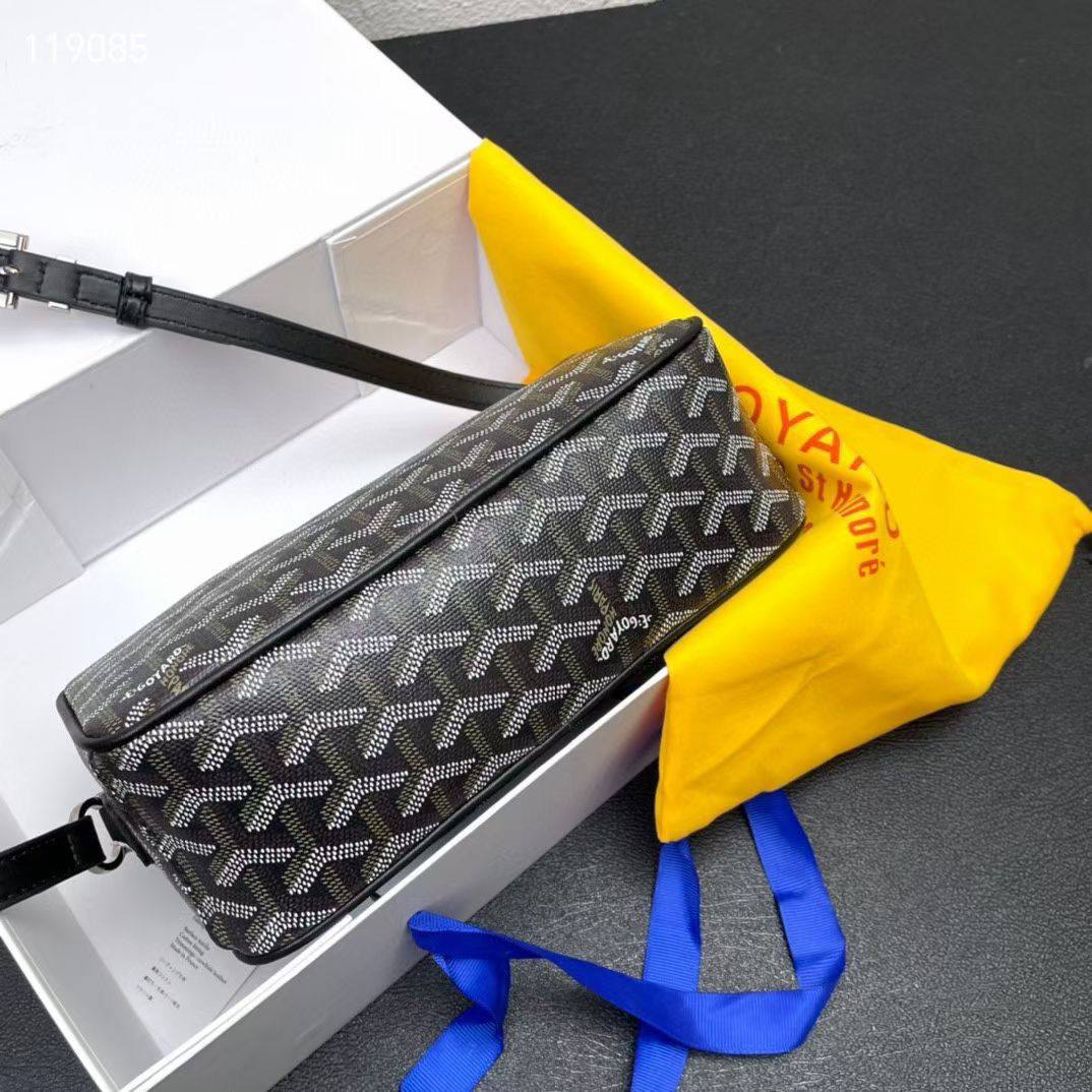 GOYARD 
SLING BAG 
UNISEX HIGH QUALITY 
WITH BOX 
100 dhs✅

Zain39
♥️♥️♥️