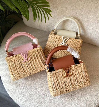 LV - Chanel 
Super Master Stock
    
             🍂 💛 🩷🍂
For Price 👇 WhatsApp✅
0568585901 
0507557372
0552275751 Owner Zain 👌

Zain246
♥️♥️♥️