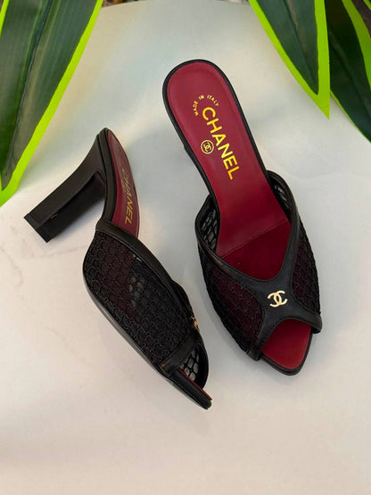 Chanel
 master
Size 36-41
350 dhs✅

Zain190
♥️♥️♥️