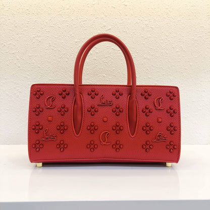 Christian Louboutin 
good quality
120 dhs✅

Zain200
❣️❣️❣️