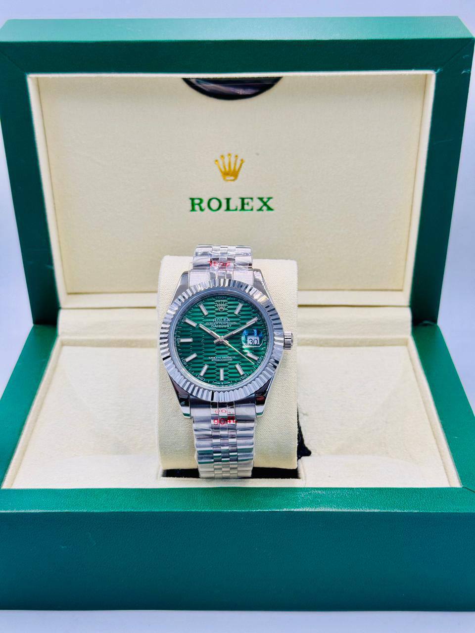 Rolex Men  
Master quality*🤩🤩
*Automatic*
230 dhs👑

Zain08
♥️♥️♥️