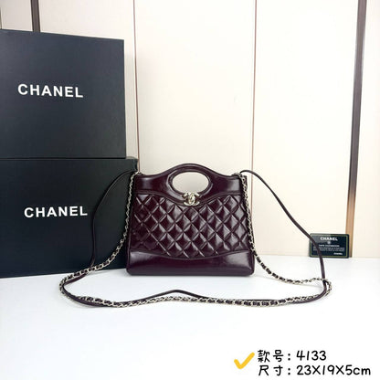 Chanel 
Master
270 dhs💓
#23cm
#with box💕💕🥳

with Double Box🗃️

Zain228
♥️♥️♥️