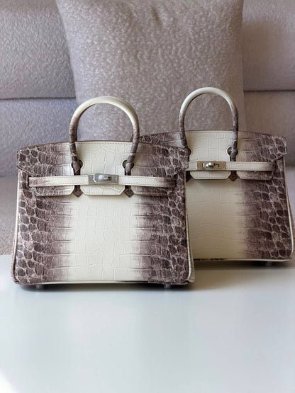 Hermes
 Birkin croc 25cm💕master quality😍with box❤️
980 dhs✅

Zain52
♥️♥️♥️