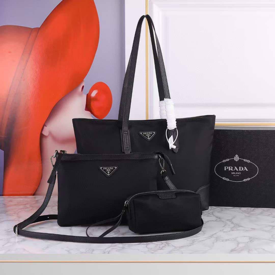 Prada - YSL - Master Bags 👌
For Price 👇 WTSP Text Zain 0568585901

Zain142
♥️♥️♥️