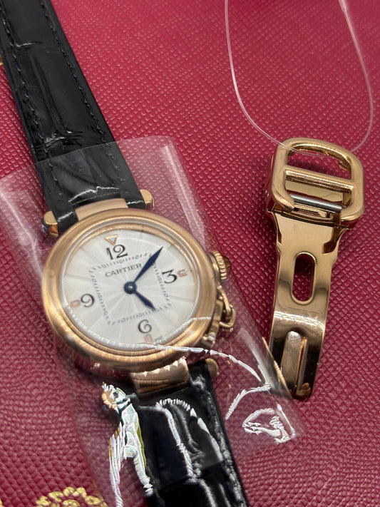 CARTIER
For Women

360 dhs❣️

___WITH BOX_____❒
🎁🎁🎁

Zain108
♥️♥️♥️