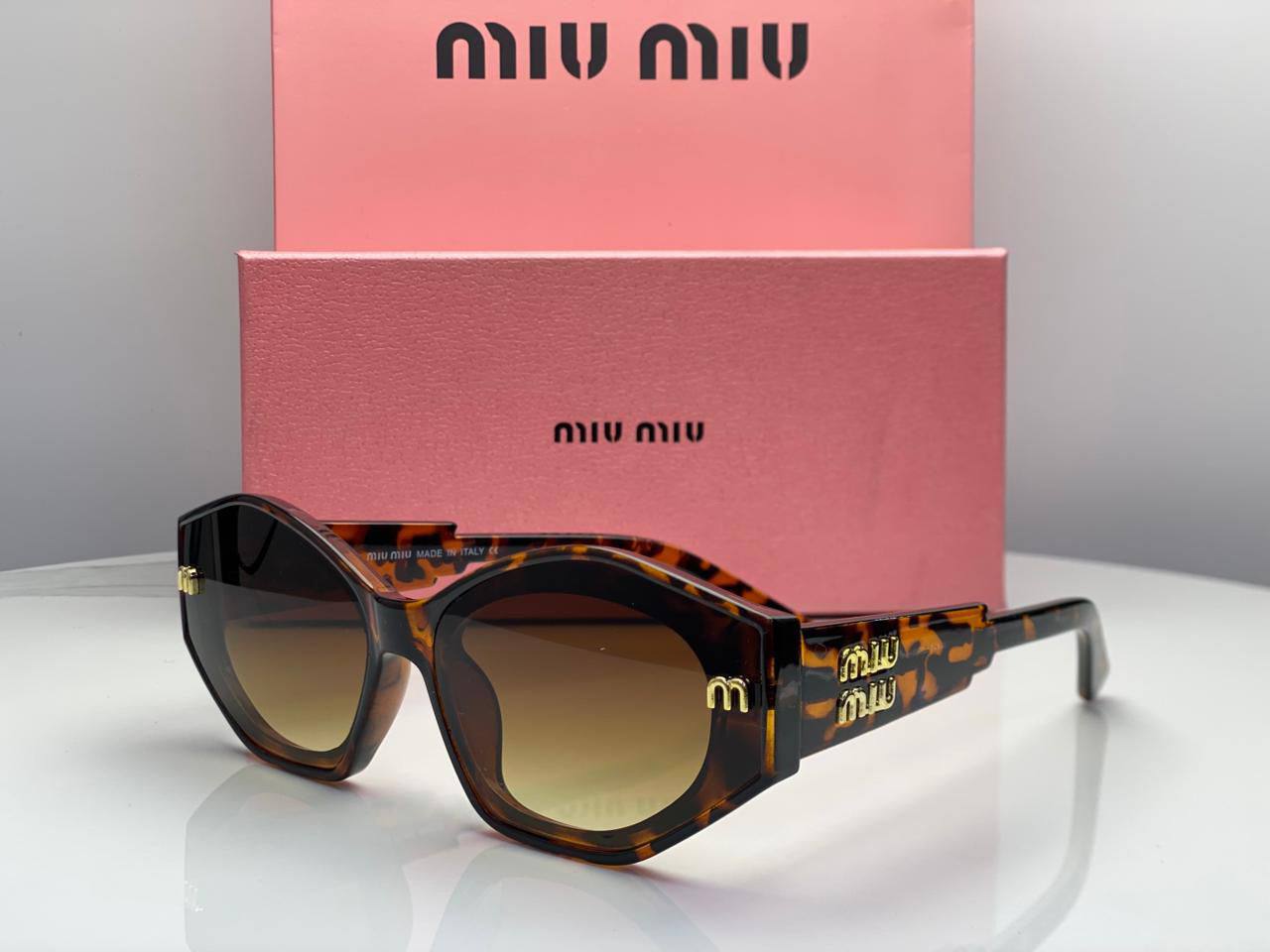 Sunglasses
65 dhs✅

Zain182
♥️♥️♥️