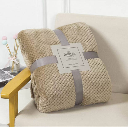 💥Comfortable healthy quality 💥
New collection 
Blanket 
Soft and smooth 
Size 230*200
55 dhs🪙🌨️

Zain99
♥️♥️♥️
