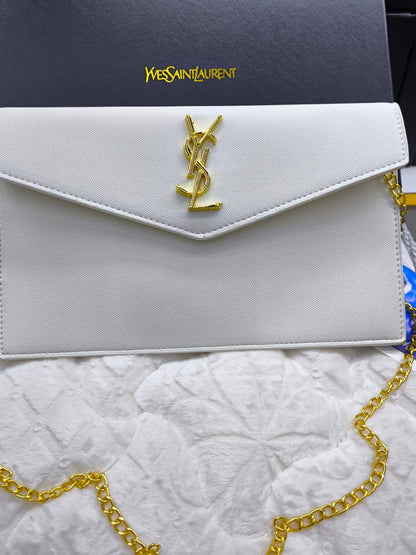 YSL

65 dhs✅

with box
🎁🎁🎁

Zain203
♥️♥️♥️