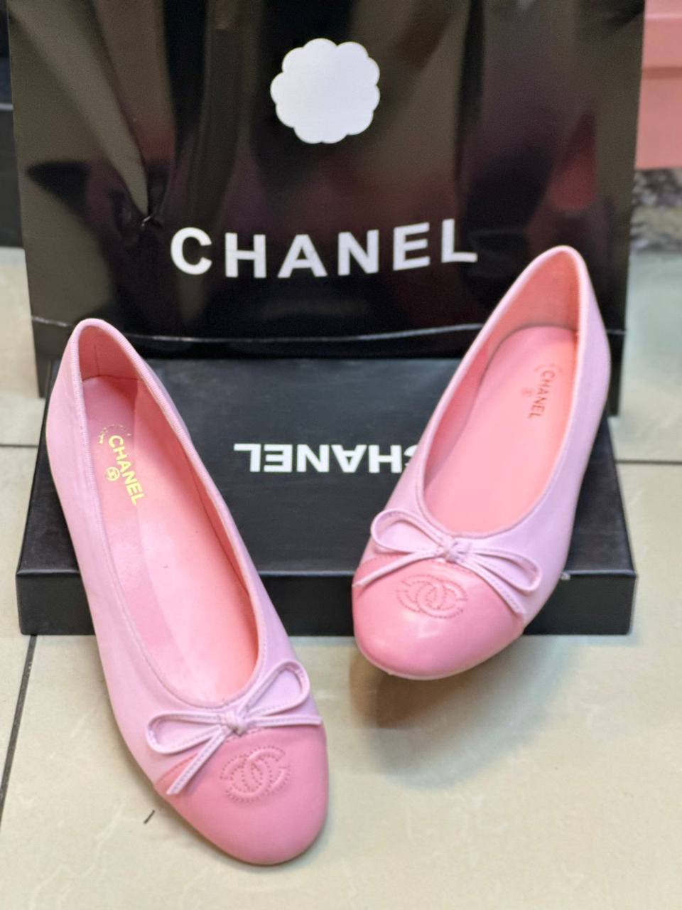 Chanel 
Size 36 to 41 

110 dhs🪙🌨️

Zain146
♥️♥️♥️