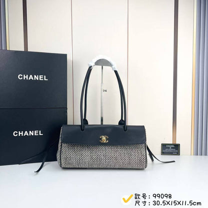 Chanel
310 dhs✅

Zain114
♥️♥️♥️