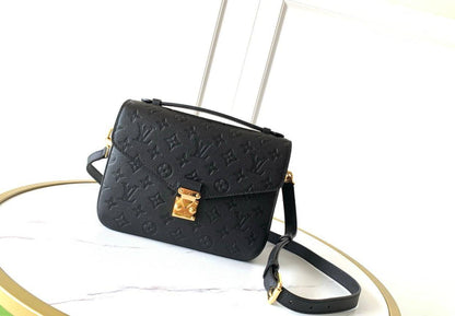 LOUIS VUITTON ✨💕✨
New collection ✨✨✨
SuperMaster Quality 🔥🔥
Available Now ❤️❤️❤️
For Price 👇 WTSP Text Zain 0568585901

Zain252
♥️♥️♥️