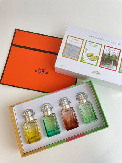 PERFUME SETS
60 dhs💓

Zain01
♥️♥️♥️