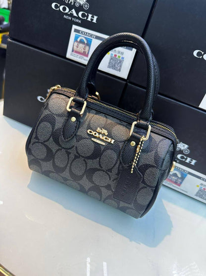 COACH 

85 dhs🪙🌨️

with box
🎁🎁🎁

Zain90
♥️♥️♥️