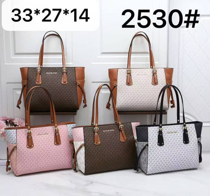 Mk  
size:33×27×14 
100 dhs✅

Zain114
♥️♥️♥️