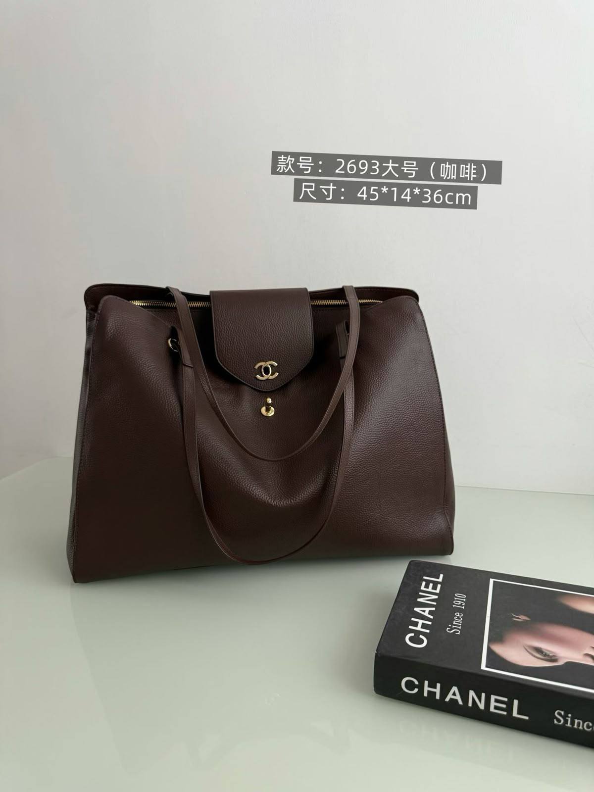 Chanel
Master✅✅
36cm 350 dhs🇦🇪🇦🇪
45cm 410 dhs🇦🇪🇦🇪

Zain153
♥️♥️♥️