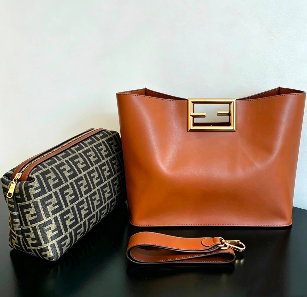 FENDI WAY 
COPY ONE  
BIG SIZE 
 210 DHS💛......(leather)

Zain295
♥️♥️♥️